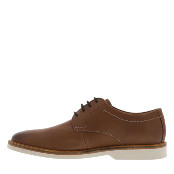 Derbies Atticus en cuir cognac avec des lacets ronds et un talon plat