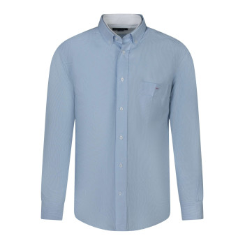 Chemise en coton bleue ciel à carreaux avec un col boutonné des manches longues