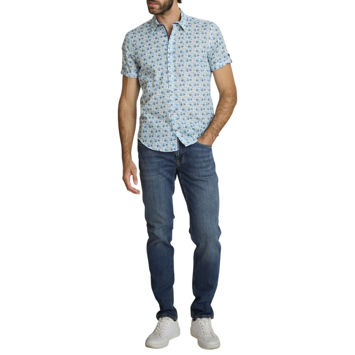 Thumbnail Chemise en coton ciel à coupe droite ornée d'un motif floral tricolore - Image 5