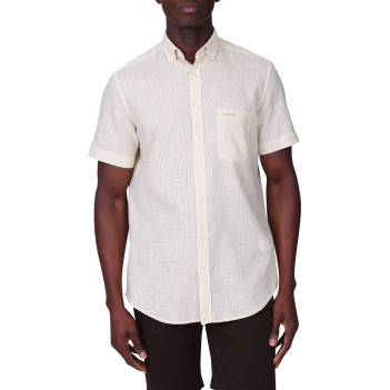 Chemise en coton et lin mélangé jaune unie avec une coupe droite