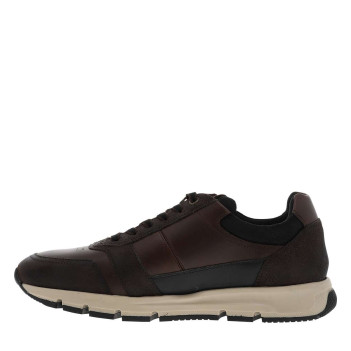Baskets running chocolat à talon plat avec une fermeture à lacets avec un zip