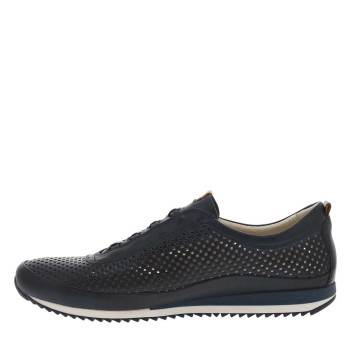 Sneakers en cuir marine à semelle crantée avec empeigne ajourée