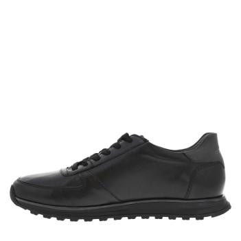 Sneakers en cuir noires avec semelle crantée et fermeture à lacets
