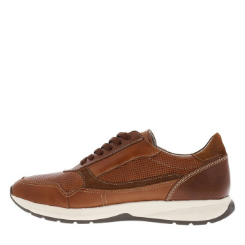 Sneakers cognac en cuir à talon plat avec des lacets et un zip latéral