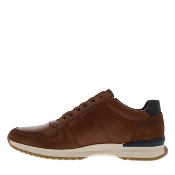 Baskets running en cuir tan à talon plat avec des lacets et un et zip latéral