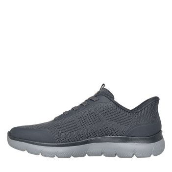Baskets running grises à semelle plate avec une fermeture slip-on