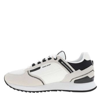 Baskets running blanches en cuir avec un talon plat et des lacets