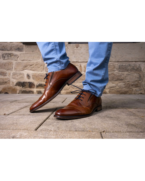 Derbies en cuir cognac...