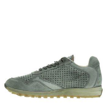 Baskets running en cuir kaki à talon plat avec des aérations sur le pourtour