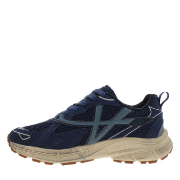Baskets running en mesh bleu marine à semelle plate et à lacets