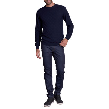 Pull nuit uni avec une coupe droite à col rond et des manches longues