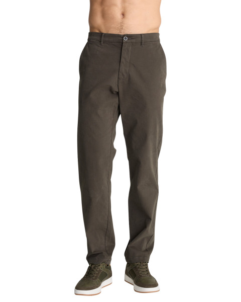 Pantalon chino à coupe...